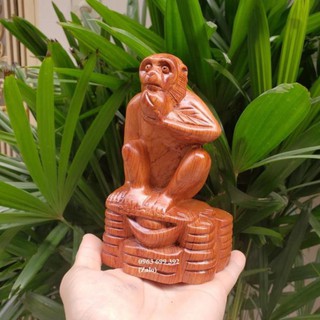 Tượng con khỉ gỗ hương