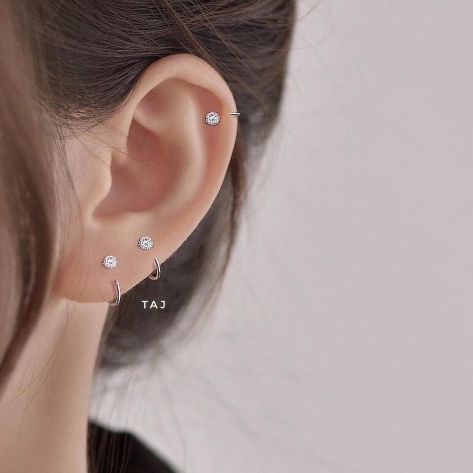 Bông tai bạc nữ dáng cong gắn đá nhỏ / Nụ bạc gắn đá Bibi silver