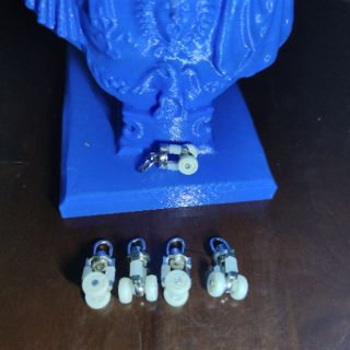 Bi rèm tự động, con chạy rèm tự động
