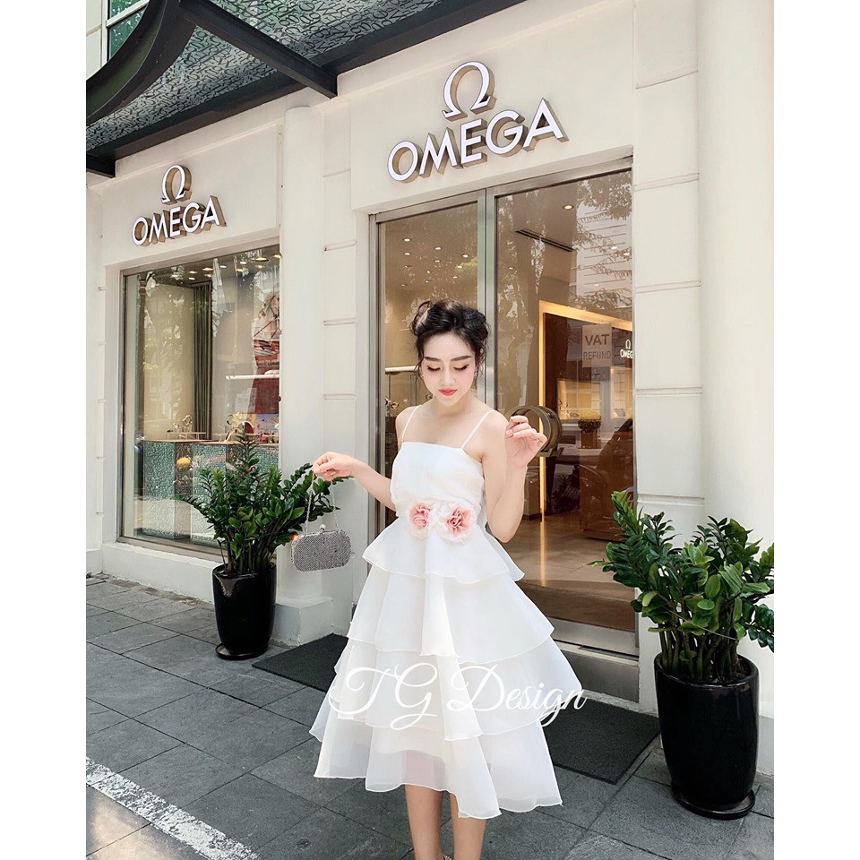 Váy dây tầng hoa eo