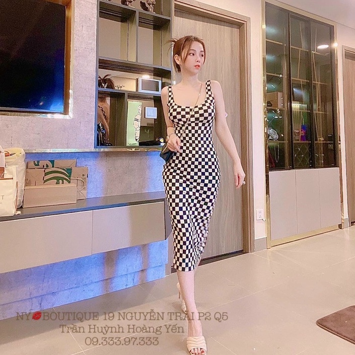 Đầm 2 dây sát nách phối màu caro ôm body dáng dài cực xinh , chất thun gân mềm mịn ly