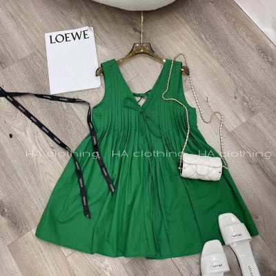 Váy cổ v nơ xếp ly dáng xoè ngắn sexy