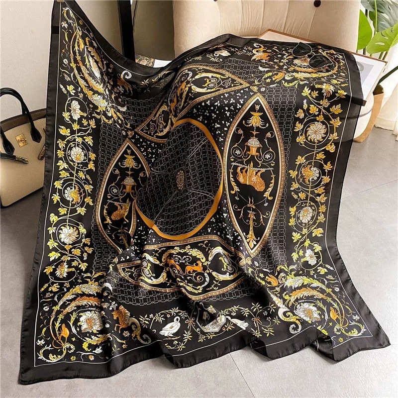 Khăn lụa màu đen cao cấp size 110x110cm