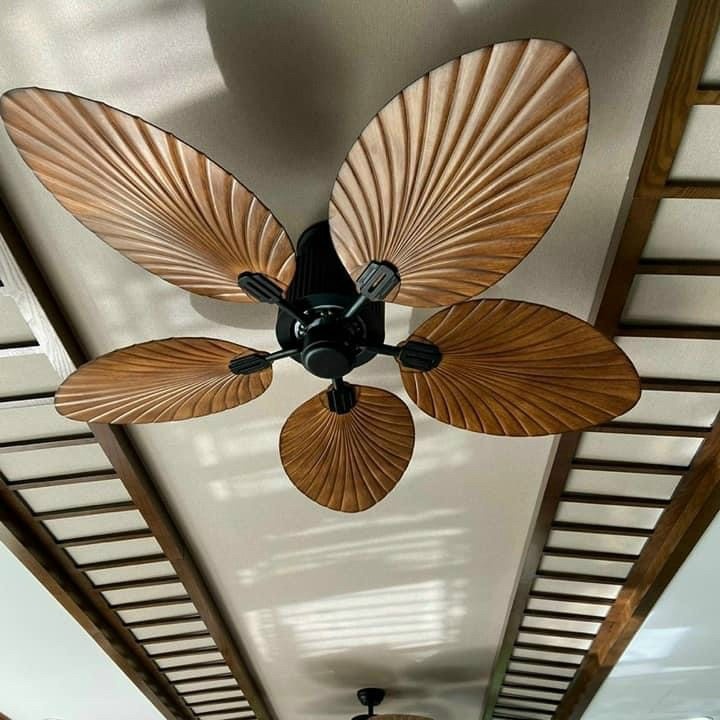 Quạt Trần cánh lá cọ siêu đẹp và gió mát,động cơ DC inverter Sải cánh rộng 1m32 Có điều khiển 6 tốc độ gió