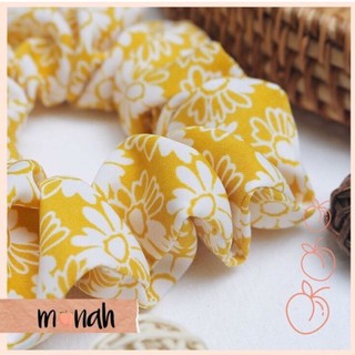 Dây buộc tóc, cột tóc scrunchie lụa hoa nhí vàng trẻ trung