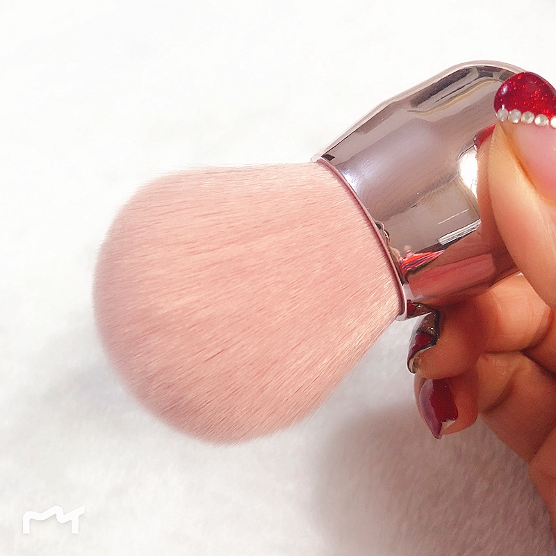 Cọ trang điểm đánh phấn má hồng thiết kế chuyên dụng