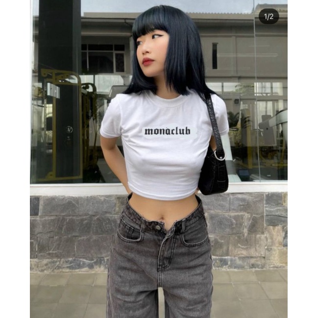 Áo thun croptop in chữ Monaclub