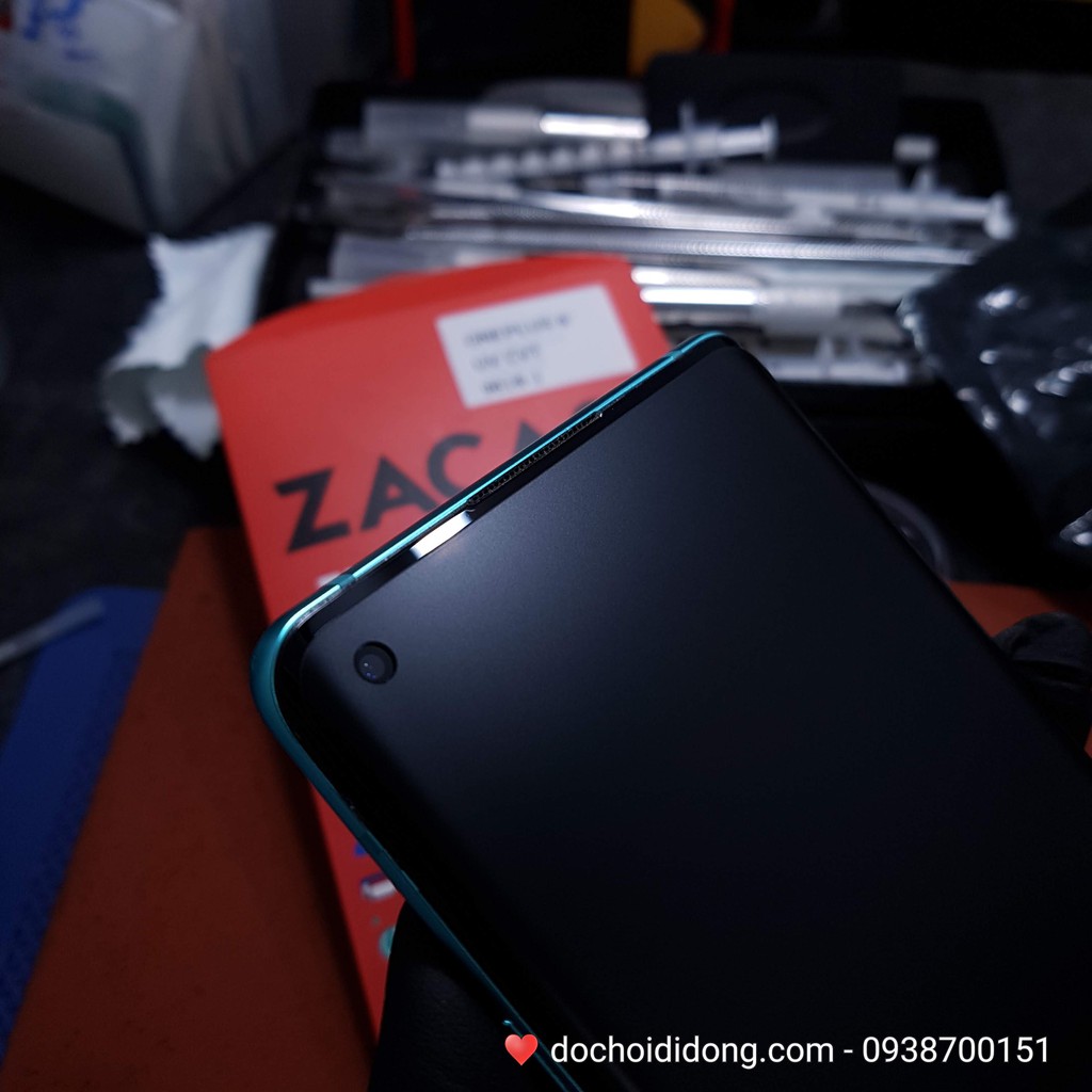 Miếng dán cường lực nhám Oneplus 8/ 8 Pro UV Zacase chống vân Tay