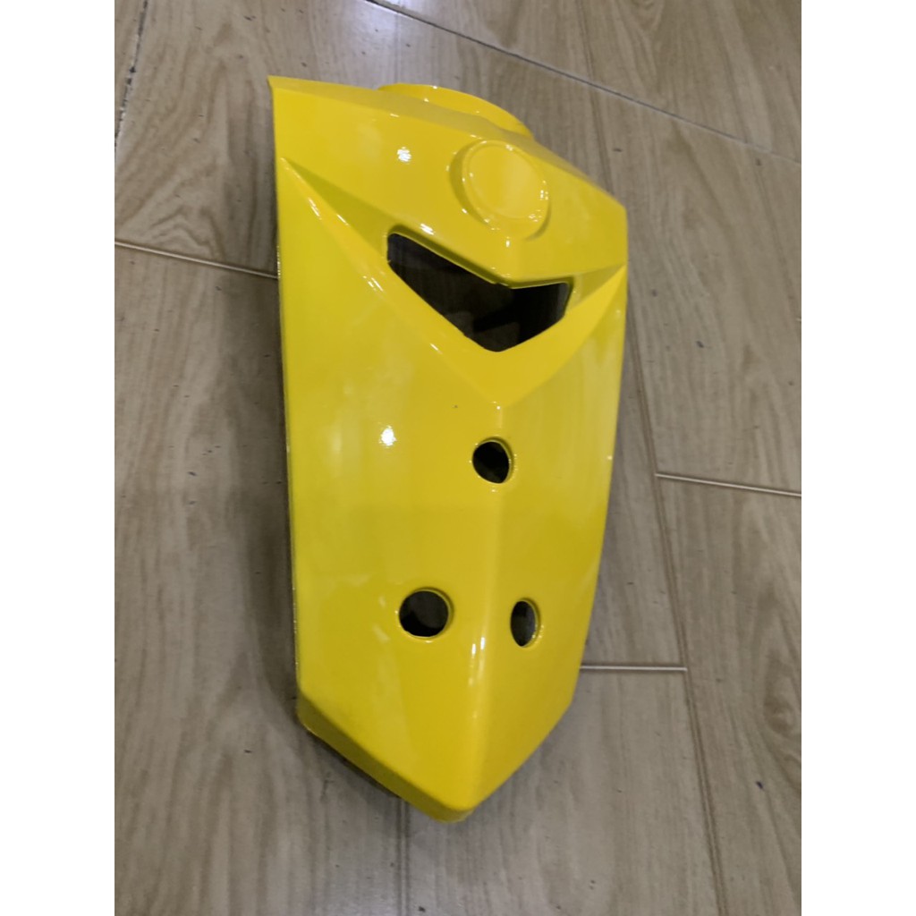 Măt nạ 3 lổ gắn rổ xe siriu màu vàng