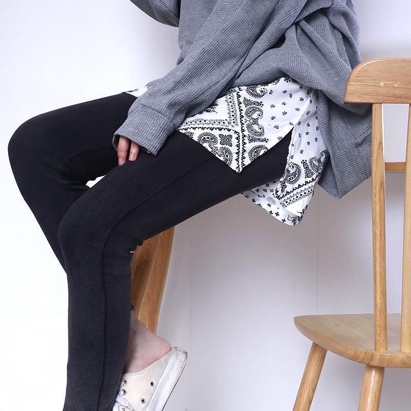 Chân váy xẻ tà giả áo sweater nhiều lớp cỡ lớn