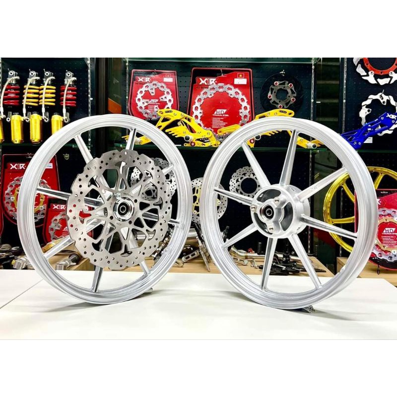 Mâm X1R 8 cây gắn như zin cho  bản 1.6 - 1.85 tặng kèm đĩa trước