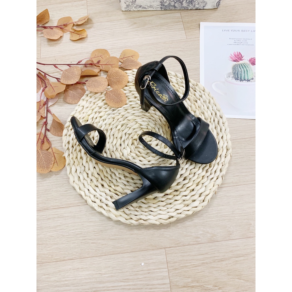 (S135) Sandal nữ basic quai mảnh gót vuông cao 8 phân (Mã G41 - VNXK)