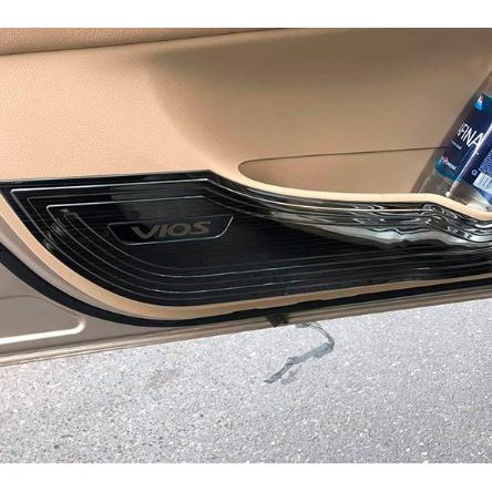 Ốp tapli Vios 2019-2020 titan cao cấp tặng kèm 1 cuộn băng dính 3M