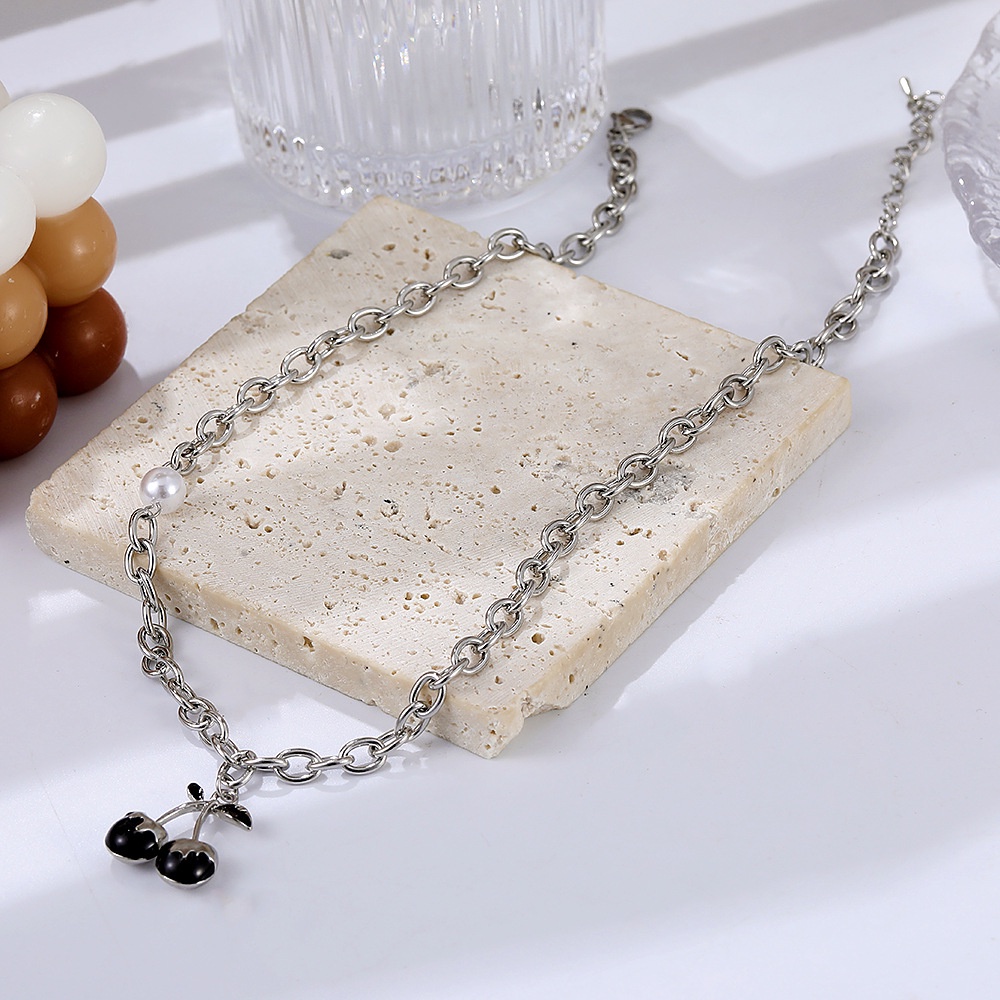 Vòng cổ Kim Loại Dày Mặt Hình Quả Cherry Màu Đen Phong Cách Hip Hop Punk Dành Cho Nữ Dự Tiệc