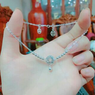 Lắc Chân Kim Tiền Bạc Ta