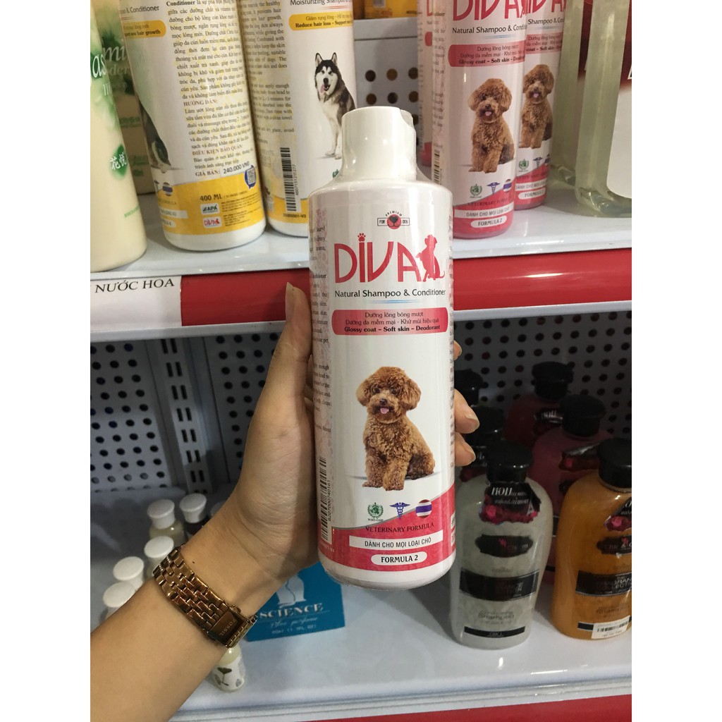 Sữa tắm khử mùi dành cho mọi loại chó - DIVA 400ML