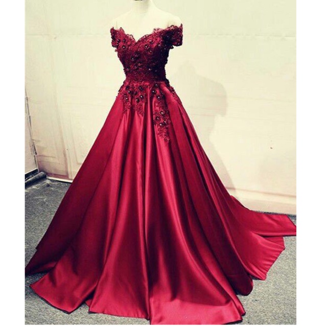 Đầm dạ hội phi xoè phồng bẹt vai kết hoa 6d