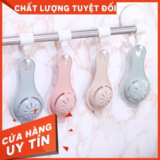 Dụng cụ lấy lòng đỏ trứng gà