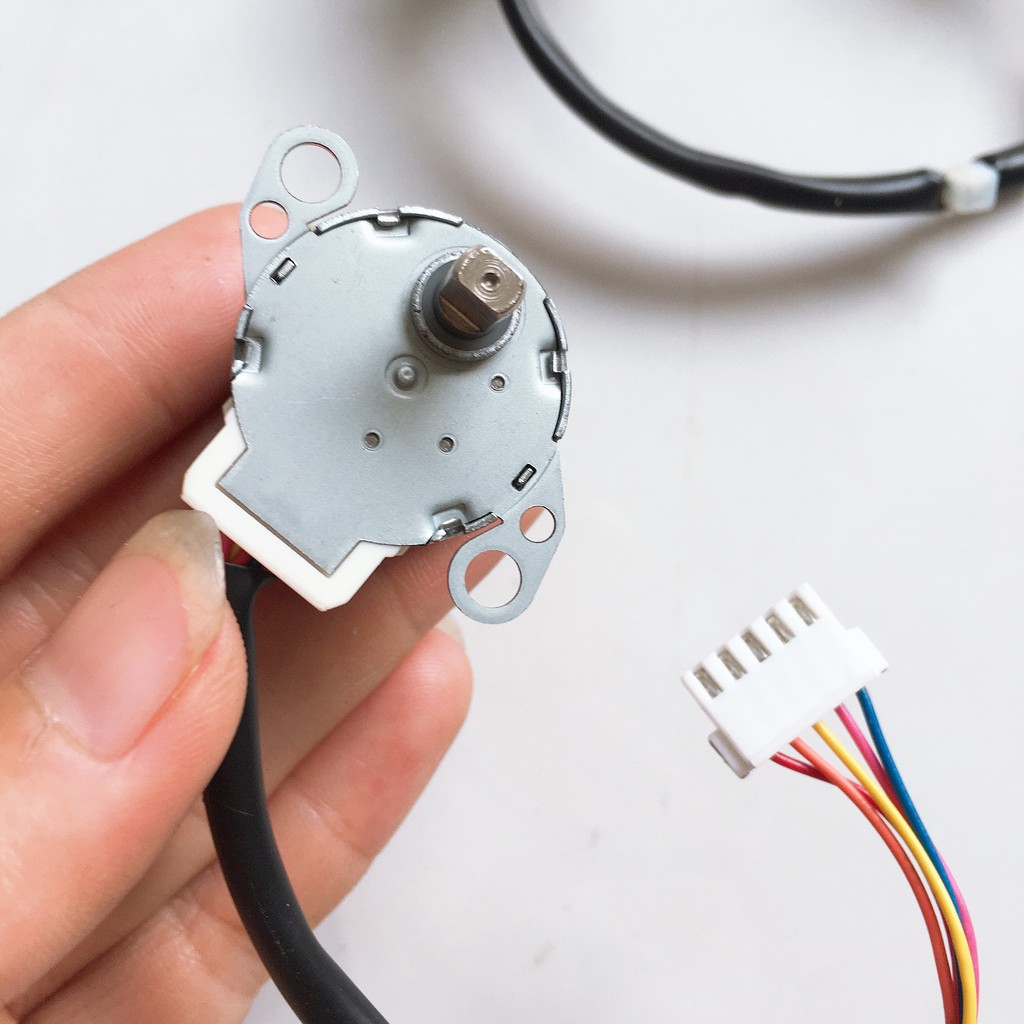 Motor đảo gió máy lạnh Sanyo, Gree [ẢNH THẬT] Quạt đảo Sanyo, gree tai xéo, vẫy đảo gió điều hoà, đảo gió máy lạnh Gree
