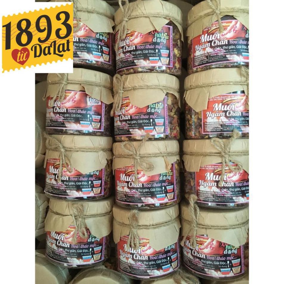 [𝐅𝐫𝐞𝐞 𝐒𝐡𝐢𝐩 - 𝐆𝐢𝐚́ 𝐓𝐨̂́𝐭 𝐍𝐡𝐚̂́𝐭] Muối ngâm chân Hoa và Thảo Mộc 1893 Đà Lạt - Thư giãn, giải độc  ( Tổng kho bán sỉ ) | BigBuy360 - bigbuy360.vn