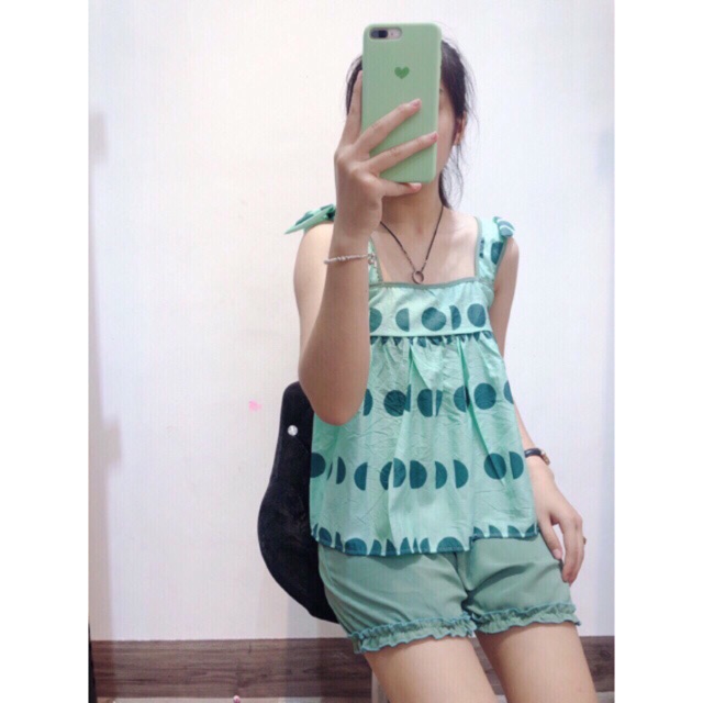 BỘ NƠ VAI THÔ ĐŨI CHẤM BI