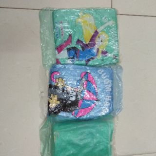 Áo mưa cánh dơi cho bé