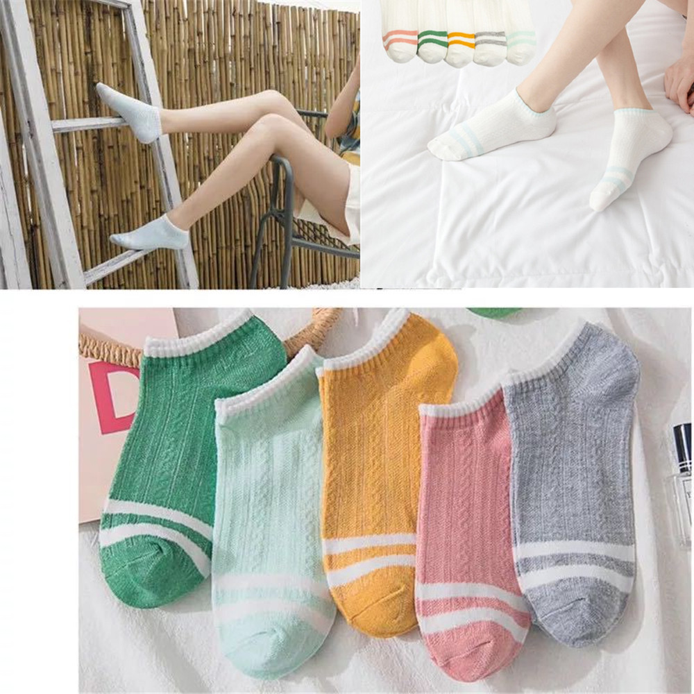 Đôi Vớ Cotton Thoáng Khí In Hình Dễ Thương Cho Nữ