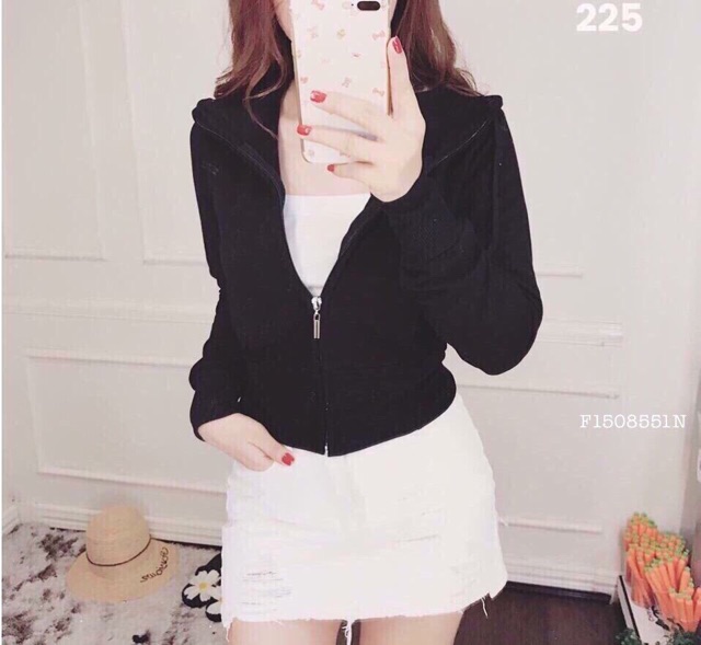 Áo khoác lửng thêu hoa hồng | BigBuy360 - bigbuy360.vn