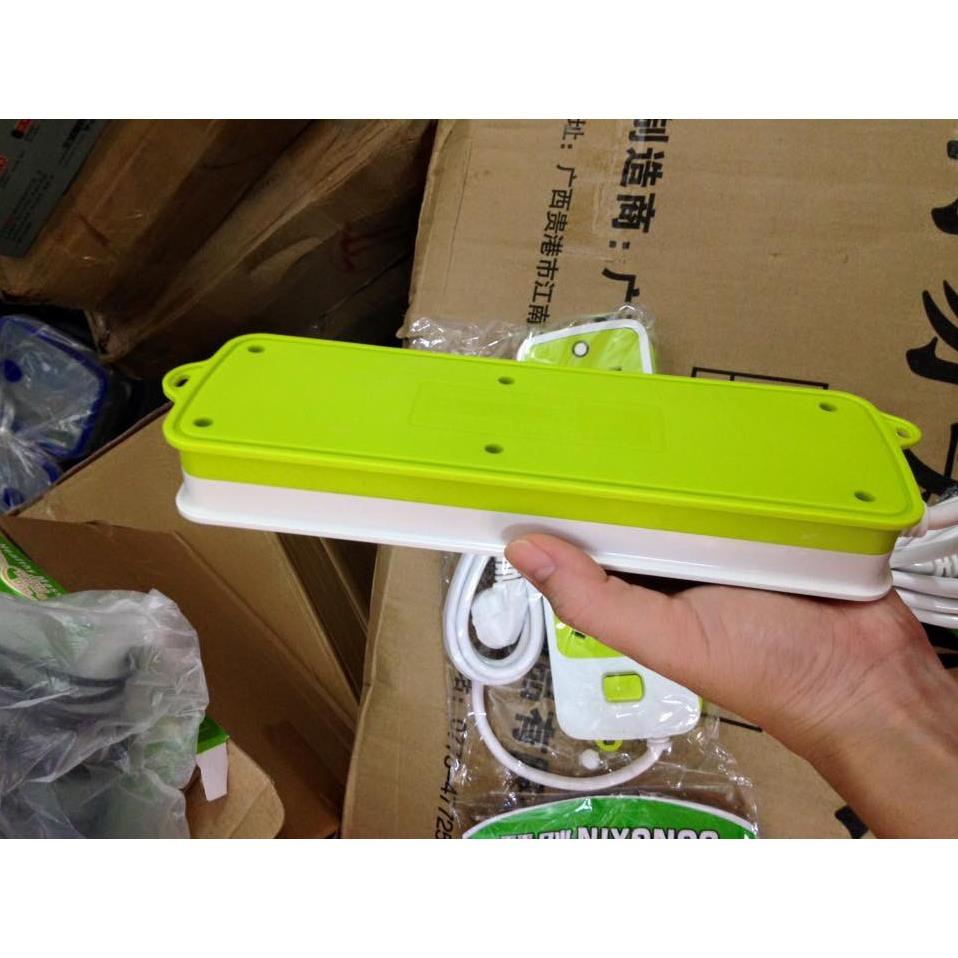 Ổ điện đa năng kèm 3 cổng sạc usb màu xanh ( tuyển khách sỉ)