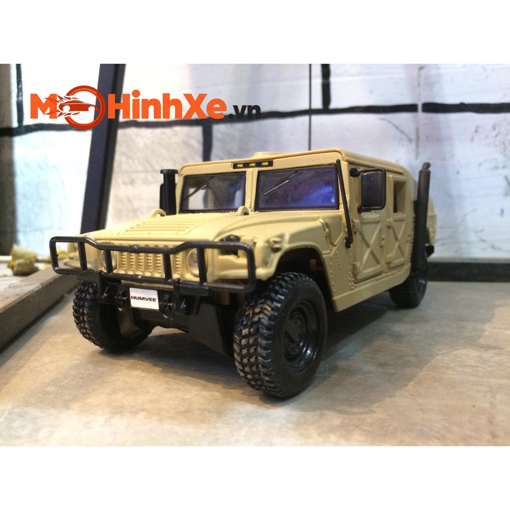 MÔ HÌNH XE HUMVEE 1:27 MAISTO