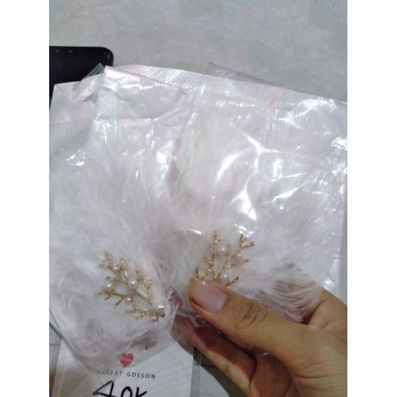 Cài tóc lông vũ màu trắng 💖💖💖