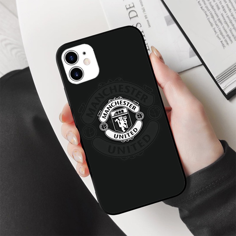 Ốp lưng logo biểu tượng Manchester United đen trắng - iphone 6s/6/7/8 plus/x/xr/xs max/11 pro max/12/12 promax SPORT0016