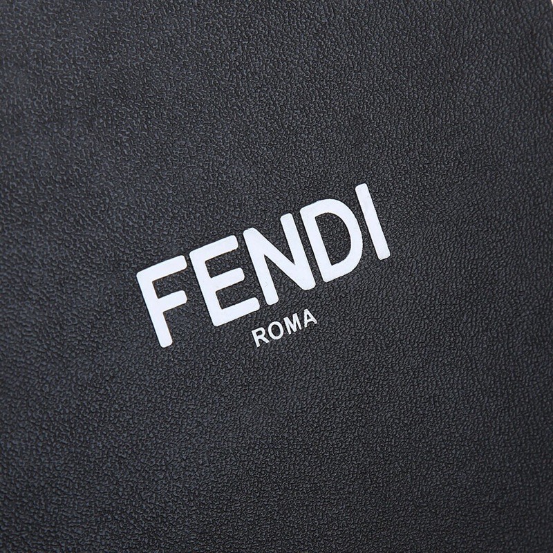 túi đeo chéo mini nhỏ dáng đứng hộp vuông fendi FD