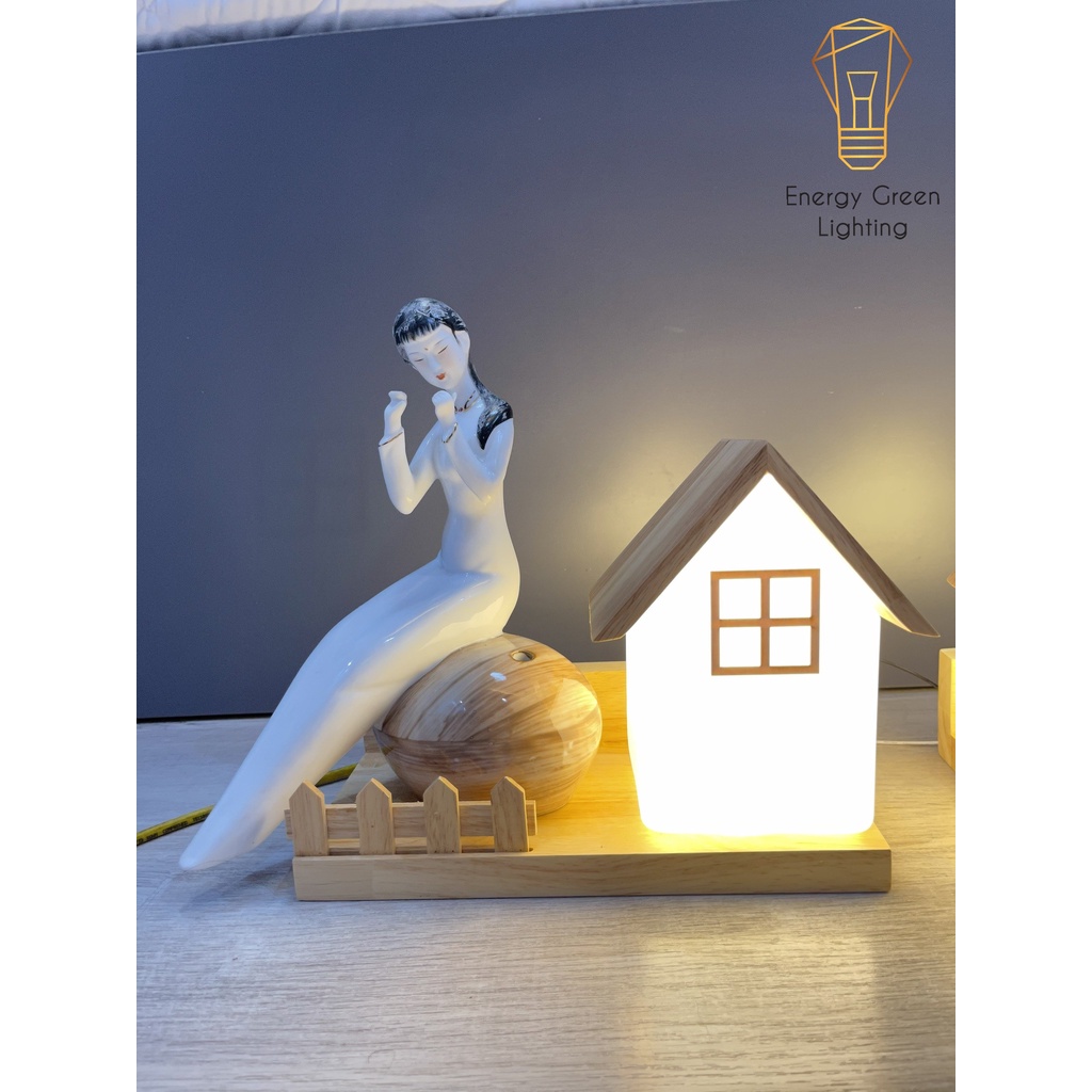 Đèn Tường Energy Green Lighting Kệ Gỗ Hình Ngôi Nhà Chao Thủy Tinh Hiện Đại DT-2719 - Trang Trí Căn Phòng