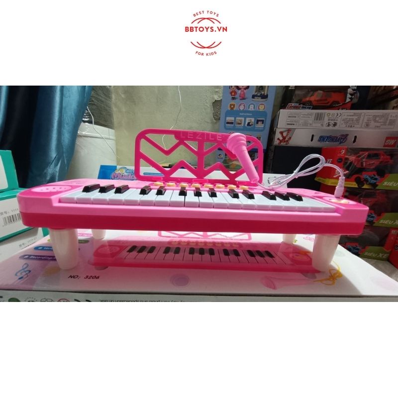 Đàn piano cho bé kèm mic đồ chơi có nhạc (tặng kèm 3 pin AA)  (BBTOYS: 47)