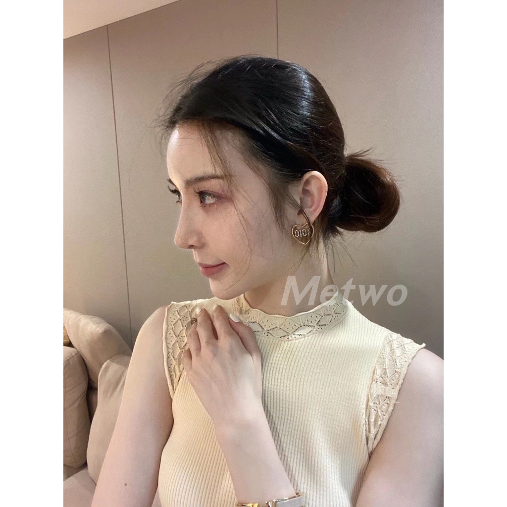 Bông tai nữ thương hiệu trái tim mạ vàng chữ đính đá màu vintage TOBI STORE TB407