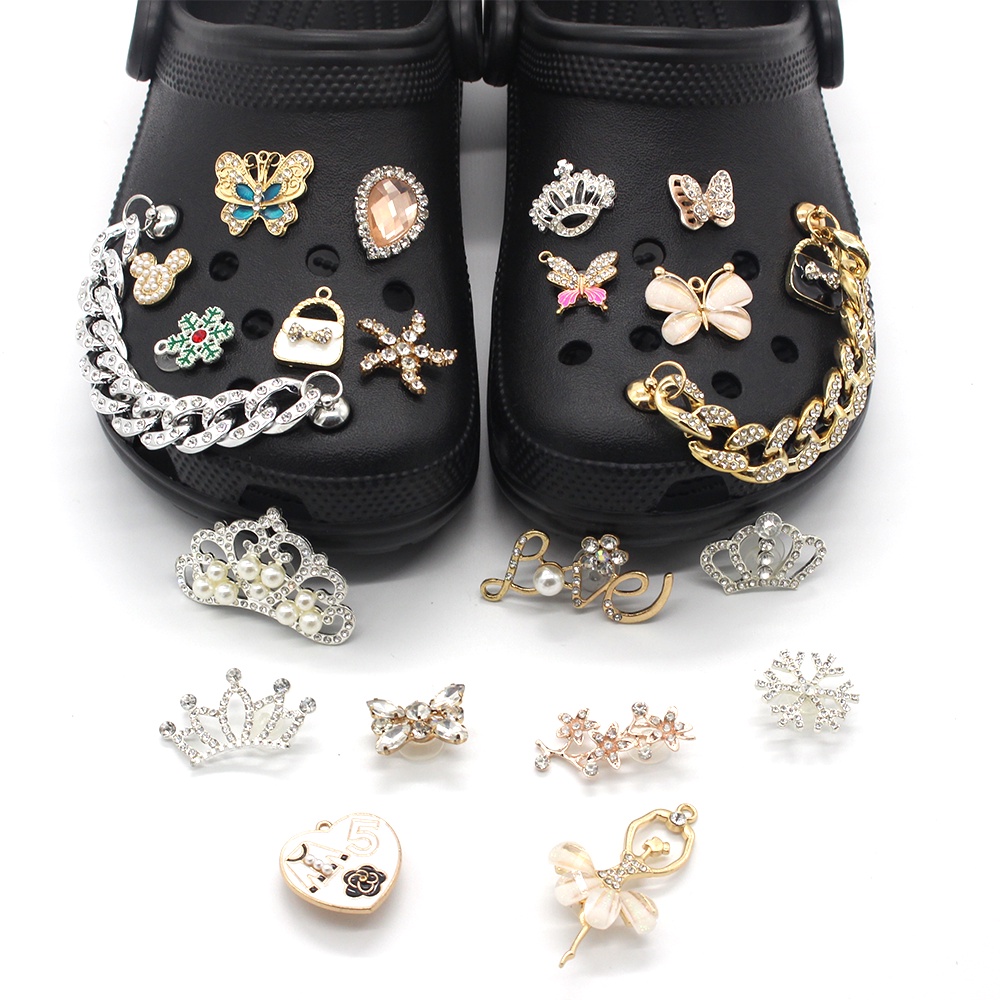 Giày kim loại Charm Crystal crocs Crown Phù hợp Cá sấu Kim cương Charm Jibbitz Phụ kiện Cá sấu Quà tặng Trẻ em