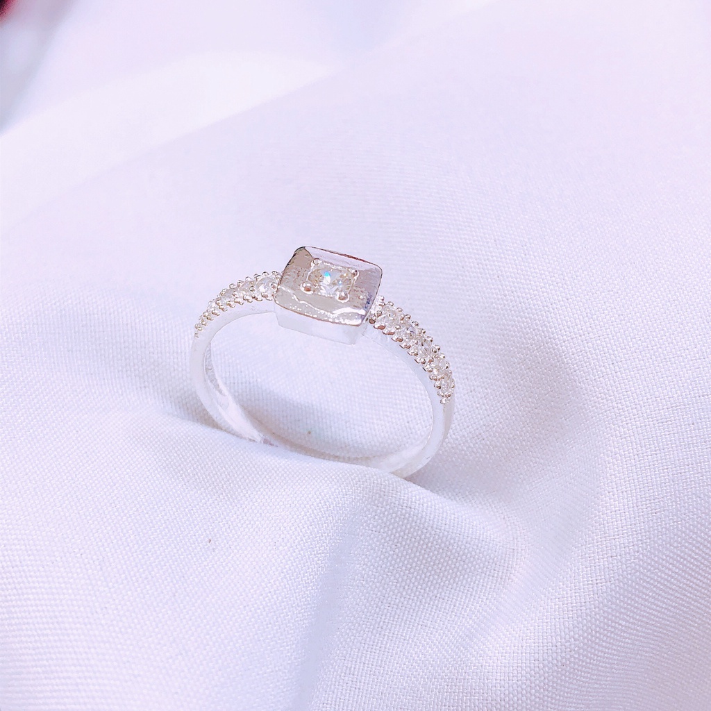 Nhẫn nữ bạc ta mặt vuông nhỏ xinh LINH MIU SILVER