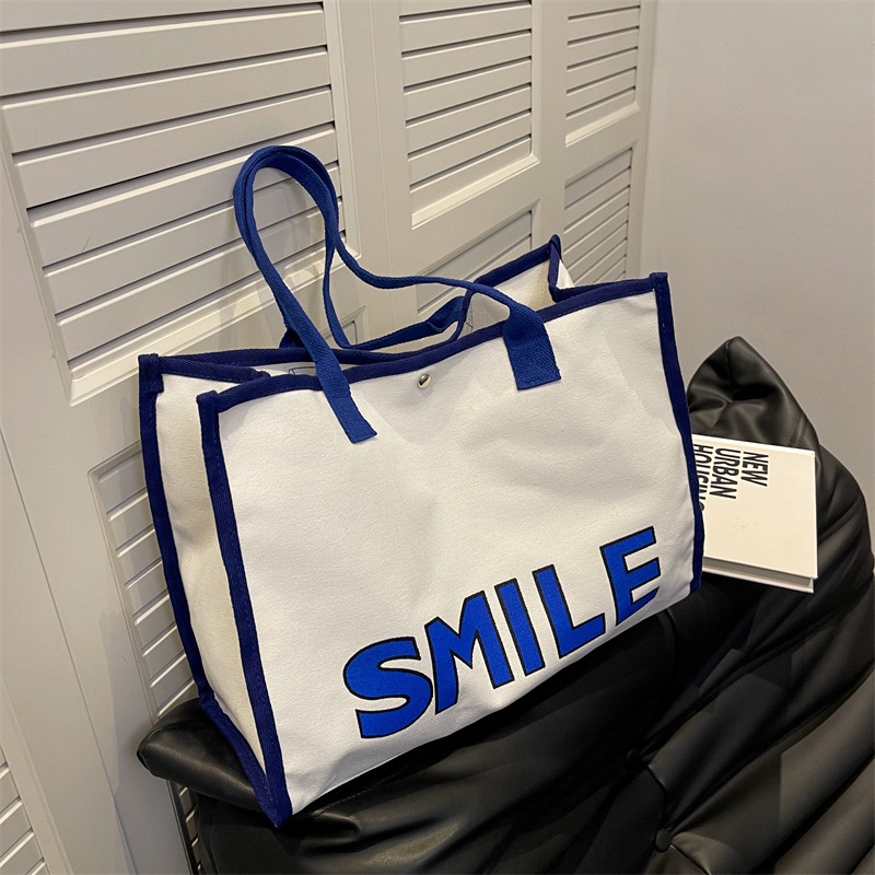 Túi vải Cỡ Lớn In Chữ Màu Tương Phản Thời Trang Mùa Xuân 2022