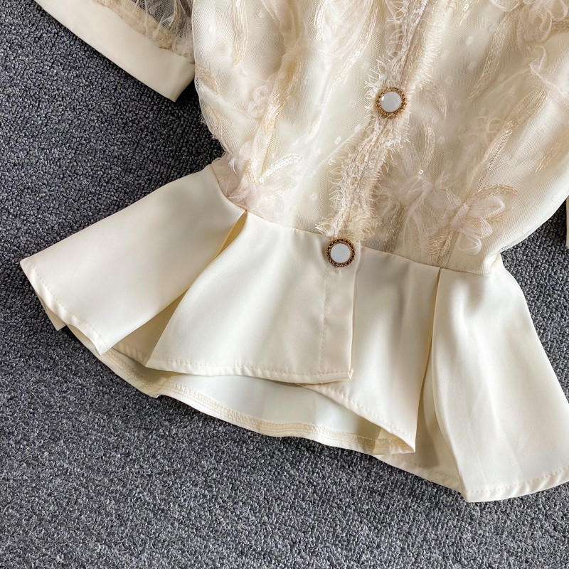 Set áo ren ba nút + quần short ôm cá tính | BigBuy360 - bigbuy360.vn