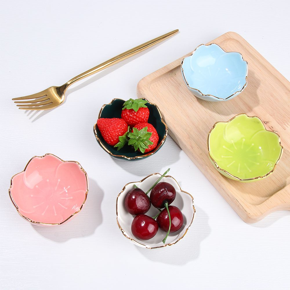 Chén đựng nước chấm/ gia vị mini bằng sứ hình hoa anh đào phong cách Nhật Bản độc đáo