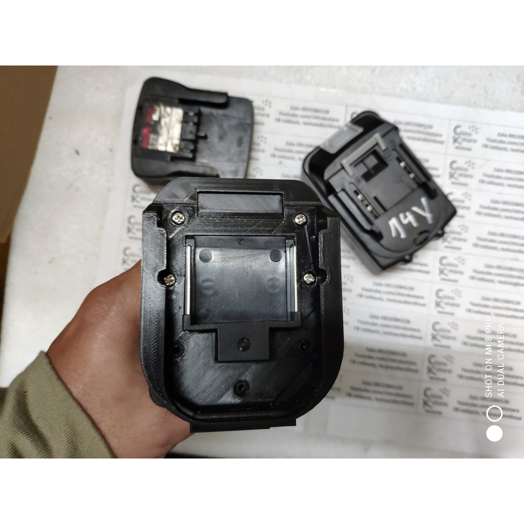 Đế chuyển pin máy Ryobi 14.4V Li-ion sang dùng hộp pin cài Makita