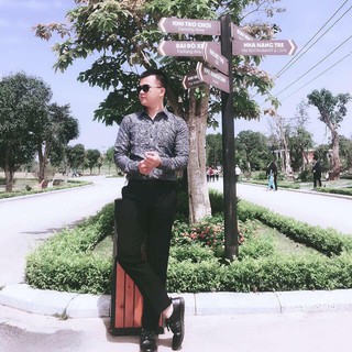 Áo sơ mi nam đen họa tiết dài tay
