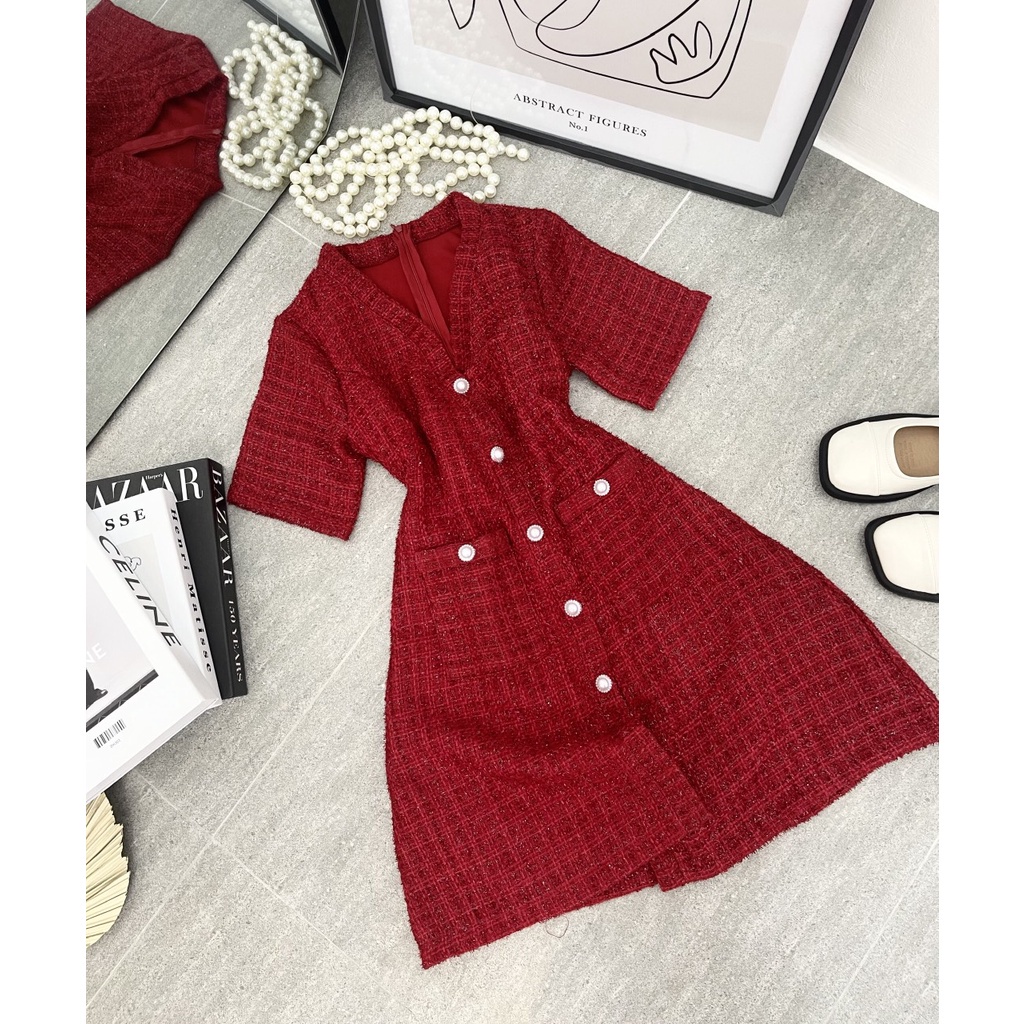 Váy Nữ Đỏ Noel, Đầm Nữ Dạ Dáng A Cổ V Phối Túi Đính Nút Trang Trí, Thời Trang Thu Đông Siêu Tôn Dáng Cho Bạn Nữ. | BigBuy360 - bigbuy360.vn