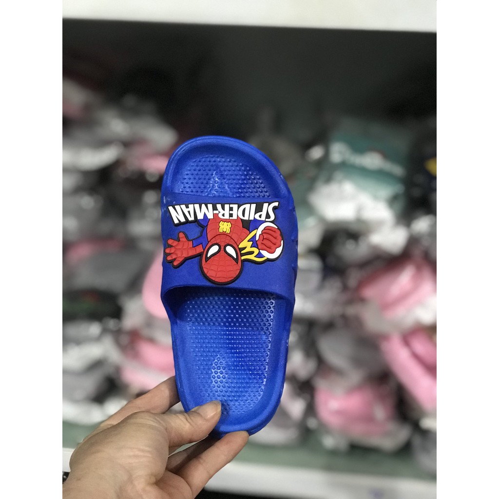 Dép siêu nhân trẻ em