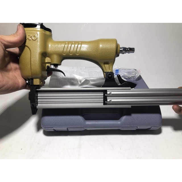 Súng bắn đinh F30 zro