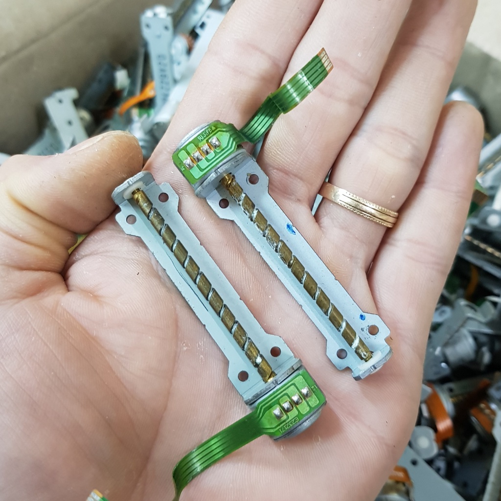 [Thanh Lý] Bộ 10 chiếc động cơ bước CNC Mini ổ đĩa(Tháo máy)