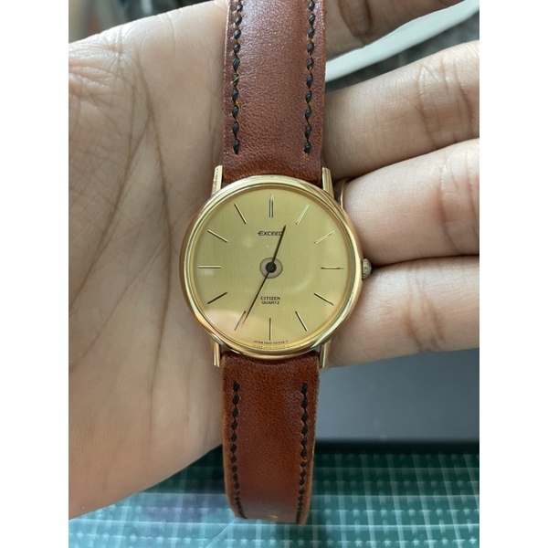 Đồng hồ si Nhật Citizen Exceed dây da cao cấp