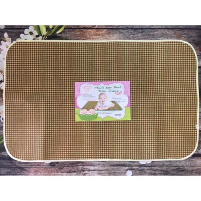 Chiếu lục bình hiền trang
