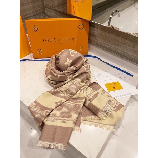 Khăn quàng Lóuisvuitton chất siêu mịn